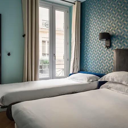 Elysée Etoile 2*