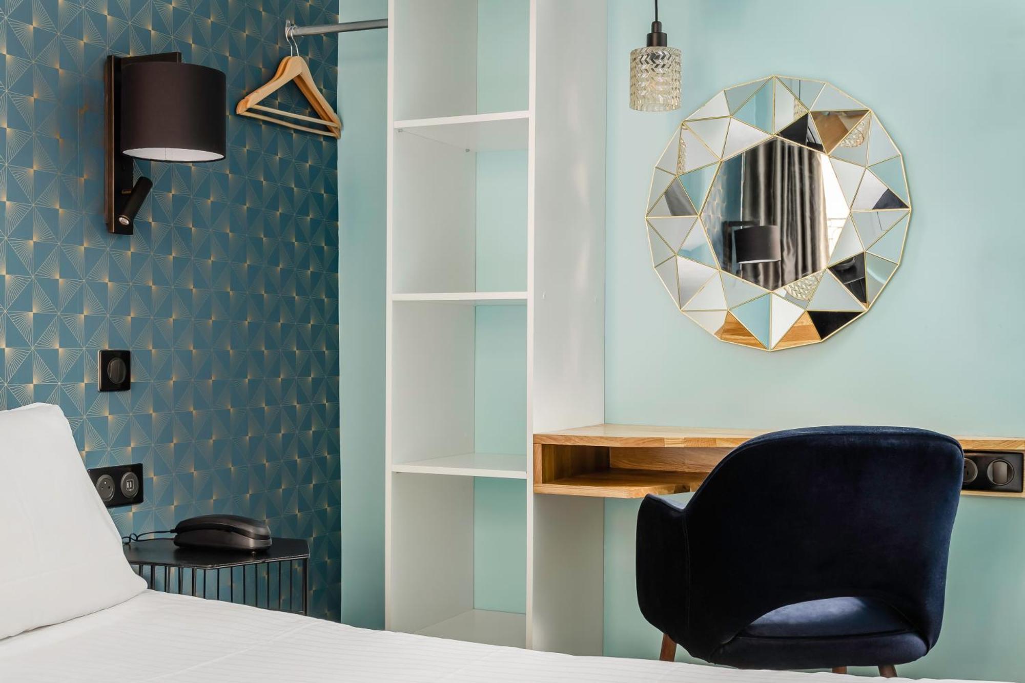 Elysée Etoile Hotel 2*